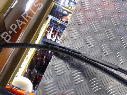 front-windshield-wiper-arm-mercedes-benz-sprinter-35-t-van-b907-b910-2018-24264593 main image