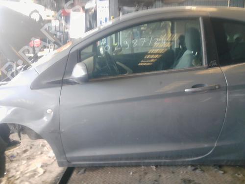 Used Left front door FORD KA (RU8) 1.2 (69 hp) 24271853