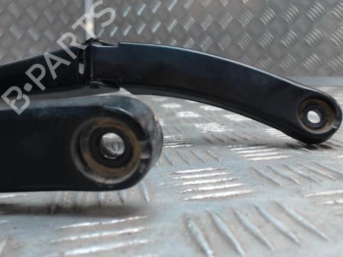 Used Front windshield wiper arm VW POLO VI (AW1, BZ1, AE1) 1.6 TDI (80 hp) 24282867