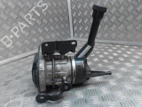 Used Steering pump PEUGEOT 308 I (4A_, 4C_) 1.6 HDi (112 hp) 24282981