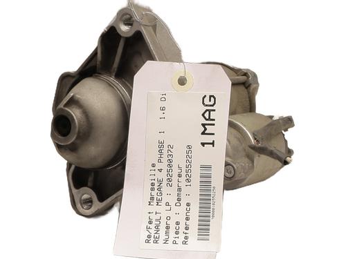 starter-renault-megane-iv-hatchback-b9amn_-2015-24295363 main image