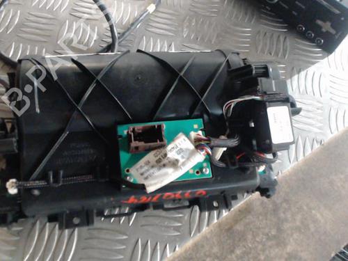 Radio PEUGEOT 3008 I MPV (0U_) 2.0 HDi 150 / BlueHDi 150 | BP24264987E6 