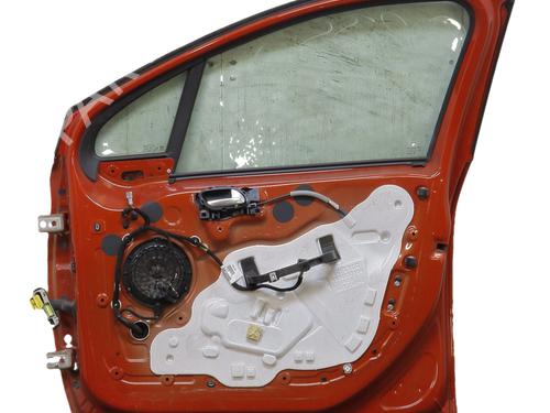 Used Right front door Right front door 38779048 38779048