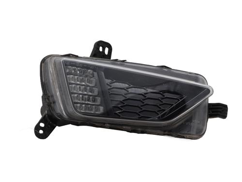 Used Right front fog light VW POLO VI (AW1, BZ1, AE1) 1.0 TSI (95 hp) 29378018
