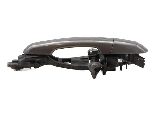 front-right-exterior-door-handle-jaguar-f-pace-x761-2015-32784479 main image