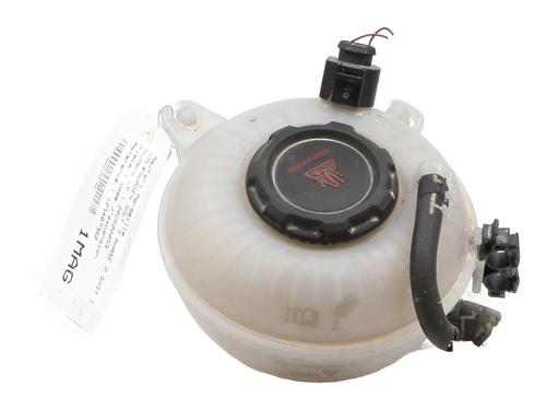 expansion-tank-vw-golf-vii-5g1-bq1-be1-be2-2012-2013-2014-2015-2016-2017-2018-2019-2020-2021-33629659 main image