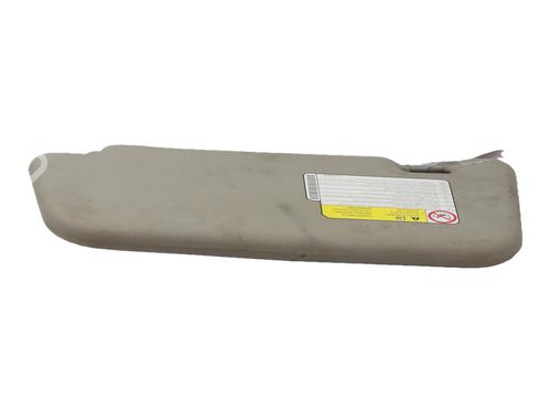 Høyre solskjerm Høyre solskjerm MITSUBISHI COLT VI (Z3_A, Z2_A) 1.1 (Z31A, Z32A) (75 hp) 37637340 37637340