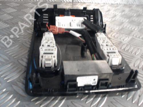 Interior roof light RENAULT CLIO V (B7_) 1.3 TCe 140 (B7N0) | BP24264785I8 
