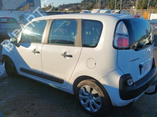 Washer pump CITROËN C3 Picasso (SH_) 1.6 HDI 90 | BP24267985E24 - Image 12