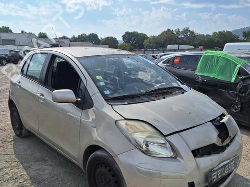 Left sun visor TOYOTA YARIS (_P9_) 1.33 VVT-i (NSP90_, NSP90R) | BP28114436I1  - Image 6