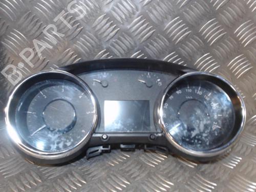 Instrument cluster PEUGEOT 5008 (0U_, 0E_) 2.0 HDi 150 / BlueHDi 150 | BP24266317C47 