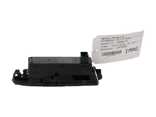 Pulsantiera anteriore sinistra Pulsantiera anteriore sinistra MITSUBISHI COLT VI (Z3_A, Z2_A) 1.1 (Z31A, Z32A) (75 hp) 37637338 37637338