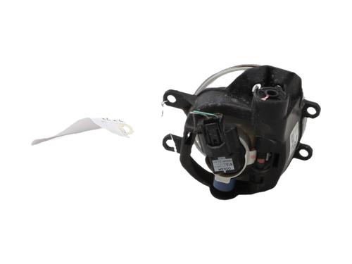 Right front fog light PEUGEOT 108 1.0 VTi 72 | BP38258446C31 - Image 3