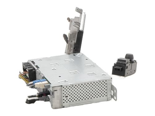 Radio PEUGEOT 2008 I (CU_) 1.2 THP 110 / PureTech 110 | BP27184711E6 