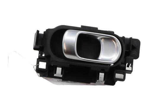 Used Front right interior door handle Front right interior door handle CITROËN C3 III (SX) 1.2 PureTech 82 (83 hp) 31951012 31951012