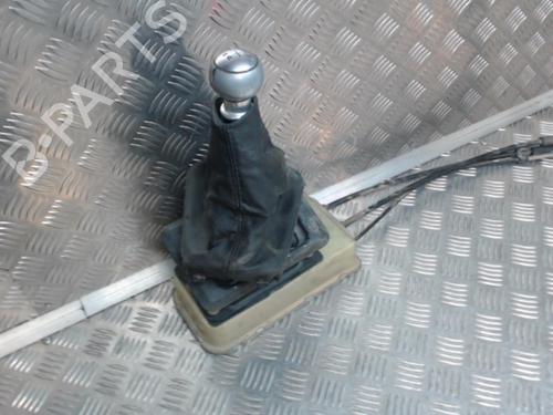 Used Gear lever OPEL MERIVA A MPV (X03) 1.6 16V (E75) (100 hp) 24269374