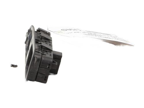 Used Left front window switch Left front window switch CITROËN JUMPY II Van 2.0 HDi 120 (120 hp) 33945078 33945078