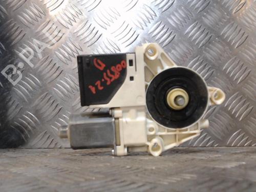 Used Right front window motor Right front window motor RENAULT MEGANE III Hatchback (BZ0/1_, B3_) 1.9 dCi (BZ0N, BZ0J) (131 hp) 24273569 24273569