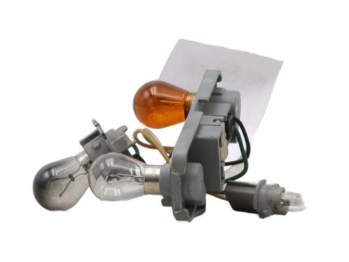 Lamp holder TOYOTA YARIS (_P9_) 1.3 VVT-i (SCP90_, SCP90R) | BP29530325L10 