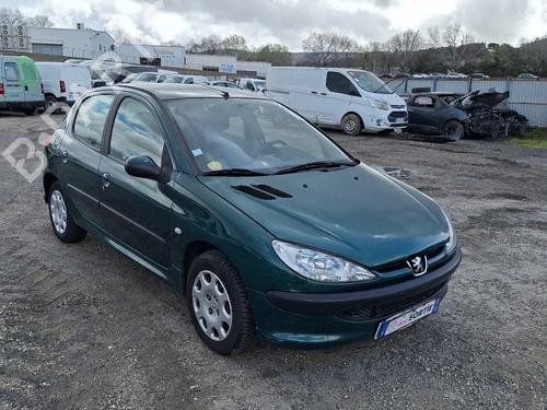 Używane części PEUGEOT 206 Hatchback (2A/C) 1.4 i (75 hp) 4259928