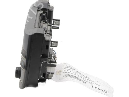 climate-control-jaguar-f-pace-x761-2015-27999477 main image