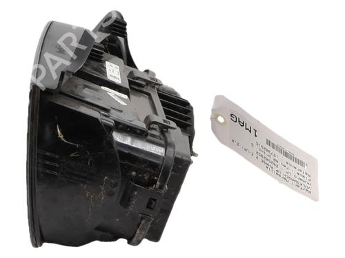 left-taillight-vw-up-121-122-bl1-bl2-bl3-123-2011-36367218 main image