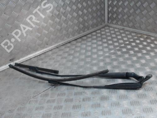 Used Front windshield wiper arm FIAT 500 (312_) 0.9 (312AXG1A, 312.AXG11) (86 hp) 24277168