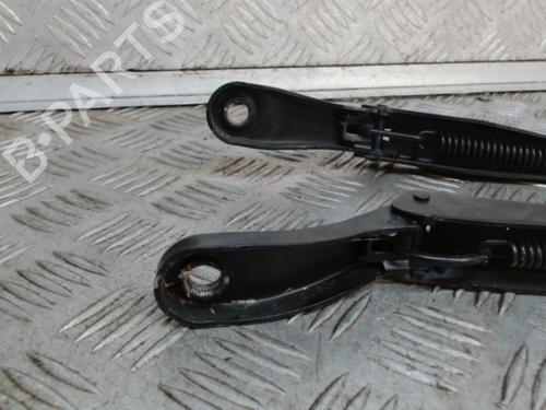 Front windshield wiper arm RENAULT ZOE (BFM_) ZOE | BP24282317C143 
