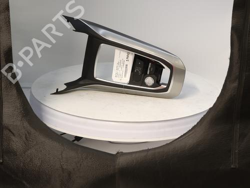 Used Middle console PEUGEOT 308 II (LB_, LP_, LW_, LH_, L3_) 1.2 THP 110 (110 hp) 31216608