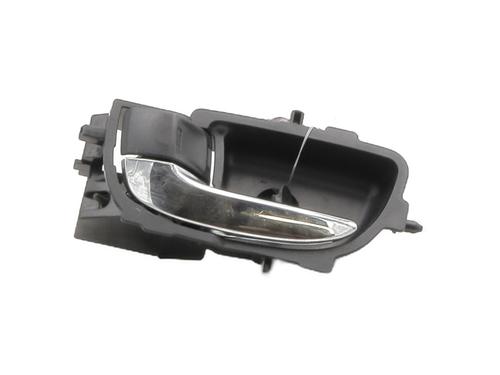 Used Front left interior door handle TOYOTA YARIS (_P13_) 1.5 Hybrid (NHP130_, NHP130) (101 hp) 27180547