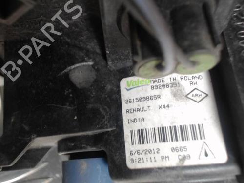 Used Right front fog light Right front fog light RENAULT TWINGO II (CN0_) 1.5 dCi 90 (86 hp) 24265425 24265425