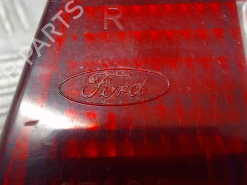 Feu arrière droit FORD FIESTA III (GFJ) 1.1 (55 hp) 24273379
