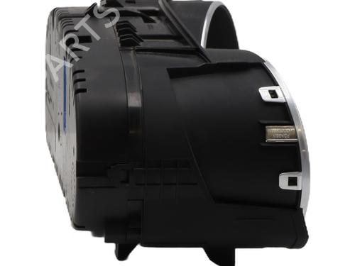 Used Instrument cluster Instrument cluster VW GOLF VI (5K1) 1.6 TDI (105 hp) 30572590 30572590