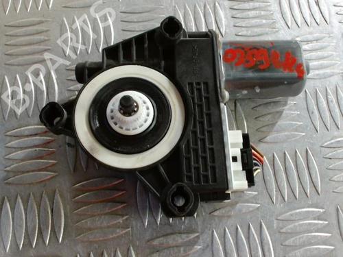 Used Right front window motor BMW 1 (F40) 118 i (140 hp) 24264292