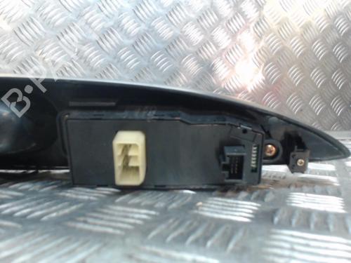Used Left front window switch HYUNDAI H-1 / STAREX Bus (A1) 2.5 TCi (99 hp) 24277778