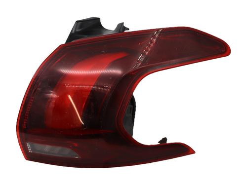 Højre baglygte Højre baglygte PEUGEOT 2008 I (CU_) 1.5 BlueHDI 120 (120 hp) 37482392 37482392
