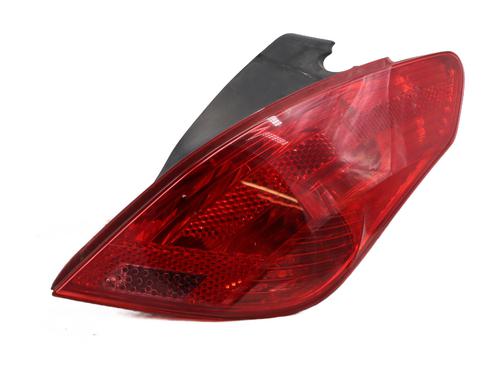 Right taillight PEUGEOT 308 I (4A_, 4C_) 1.6 HDi 6351CV