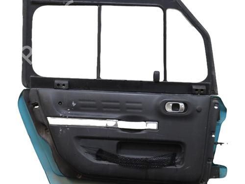 Used Left front door Left front door 39606304 39606304