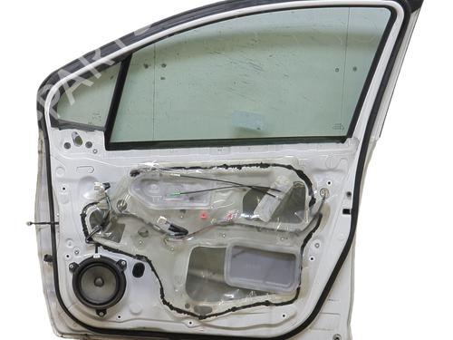 Used Right front door Right front door 39551526 39551526