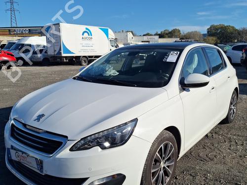 Used Left front fog light Left front fog light PEUGEOT 308 II (LB_, LP_, LW_, LH_, L3_) 1.6 THP (156 hp) 24407567 24407567