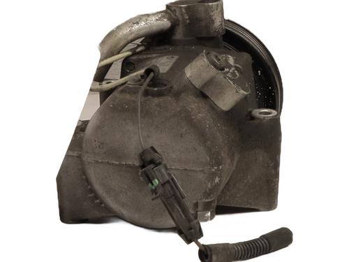 Used AC compressor AC compressor SMART FORTWO Coupe (451) 1.0 (451.331, 451.380) (71 hp) 24267717 24267717