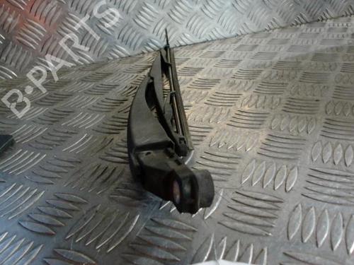 Braço escova traseiro PEUGEOT 208 I (CA_, CC_) 1.0 VTi (68 hp) 24264176