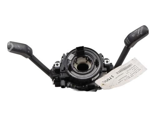 Used Steering column stalk VW GOLF VII (5G1, BQ1, BE1, BE2) 2.0 TDI (150 hp) 32415397
