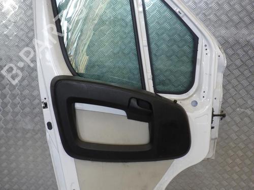 Used Left front door Left front door 24265592 24265592