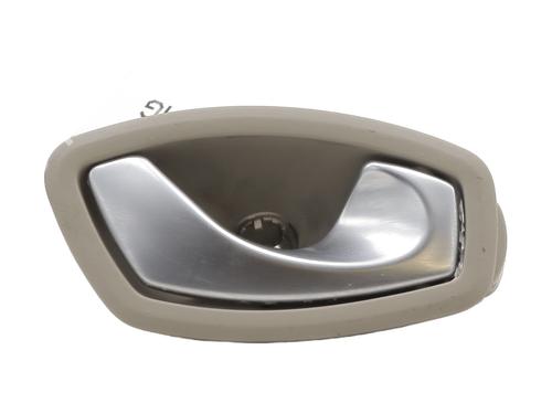 front-right-interior-door-handle-renault-megane-iii-hatchback-bz01_-b3_-2008-27724675 main image