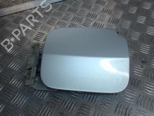 Używane Klapa wlewu paliwa DACIA DUSTER (HS_) 1.5 dCi 4x4 (HSMC, HSMD) (110 hp) 24277740