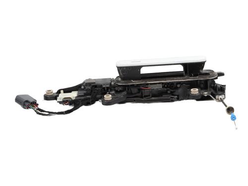 front-left-exterior-door-handle-land-rover-range-rover-velar-l560-2017-35748198 main image