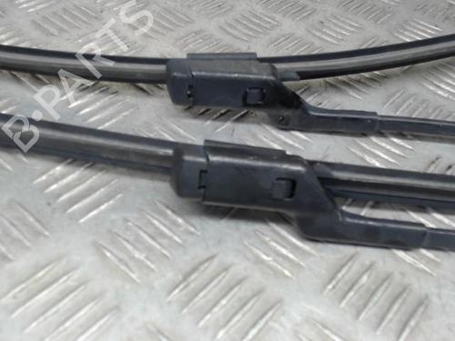 Used Front windshield wiper arm Front windshield wiper arm RENAULT TWINGO II (CN0_) 1.2 Turbo (CN0C, CN0F) (100 hp) 24268483 24268483