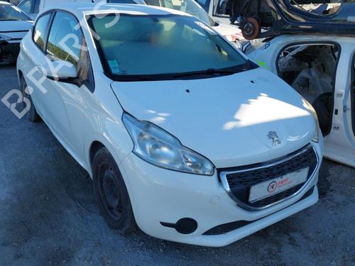 Used Parts PEUGEOT 208 I (CA_, CC_) 1.4 VTi 2370121