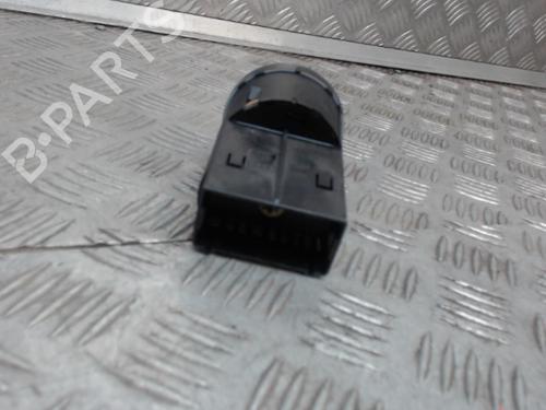 Comutador luzes Comutador luzes VW POLO IV (9N_, 9A_) 1.2 12V (64 hp) 24280116 24280116